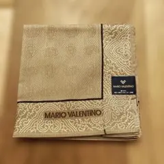 MARIO VALENTINO ベージュ ハンカチ