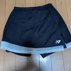 ヨネックス 黒 スカート ショーツ付（レディースМ）