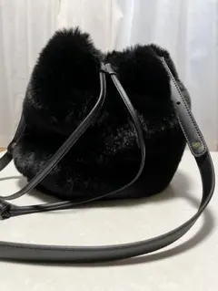 ファー バケット型ショルダーバッグ　黒