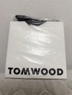 Tom Wood トムウッド ショッパー 紙袋 ケース 青山 - メルカリ