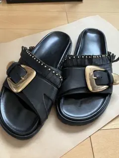 PIPPICHIC レザー バックル サンダル ブラックのサムネイル