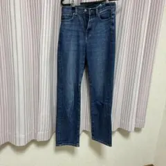 UNIQLO ストレートデニム ダークブルー
