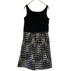 【美品】ユニクロ  ワンピース Mサイズ. 黒色 カップ付き ノースリーブ