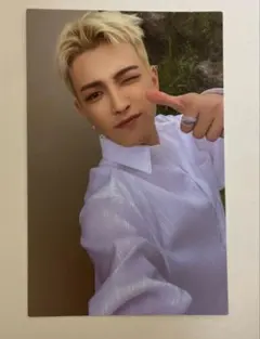 ATEEZ ホンジュン トレカ ZERO : FEVER Part.3 - メルカリ