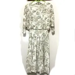 昭和レトロ　フラワープリント ワンピース