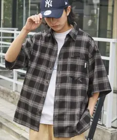 ブラックチェック 半袖シャツ Mサイズのサムネイル