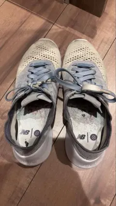 New Balance グレー/ベージュ スニーカー