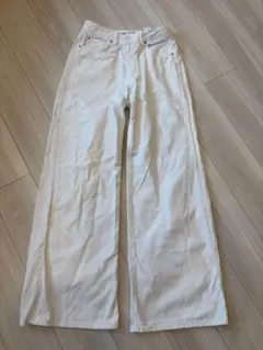 【ZARA】 ホワイト ワイド パンツ EUR38のサムネイル