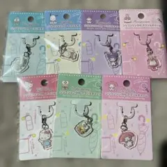 サンリオキャラクターズ　シリコンリング付アクリルチャーム　7セット