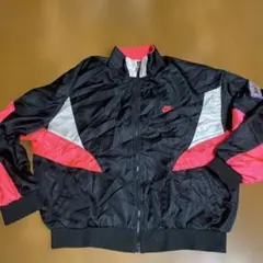 ピンク ナイロンジャケット