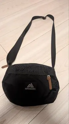 美品　GREGORY ブラックショルダーバッグ