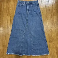 グリーンレーベルリラクシング　デニム ロングスカートのサムネイル