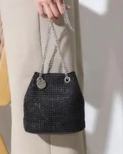 シャイニー巾着ショルダーバッグ　軽量　オペークドットクリップ　2WAY 黒