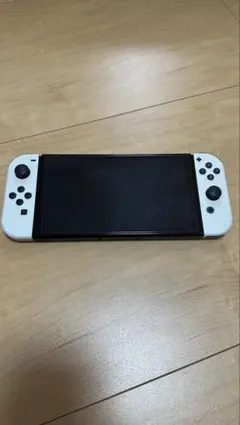 Nintendo Switch 有機ELモデル ホワイト/ブラック