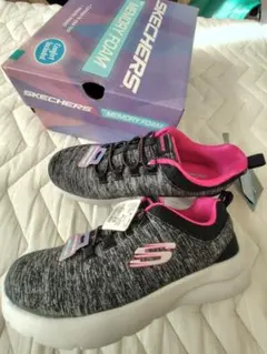 Item thumbnail for item ec88c331-65ea-483f-963b-864e18a85d33