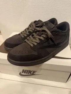 Travis Scott × Nike Air Jordan 1 Low OG