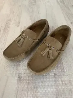 ドライビングシューズ