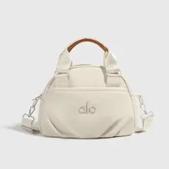 ALO Yoga ベルトバック 3L - メルカリ