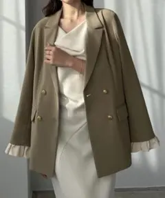 Louere フリルレイヤードデザインジャケット ダークベージュ
