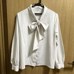 ボウタイ　シャツ　ブラウス　Mサイズ