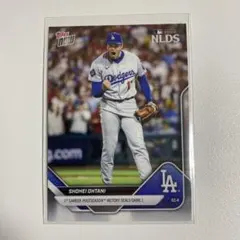 大谷翔平の初ポストシーズン勝利を記念したトレーディングカード
