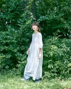 Kazumiさん着　Samansa Mos2 カットワーク刺繍ワンピースのサムネイル