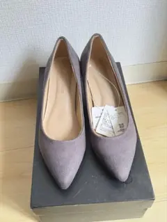 グレー スエード ポインテッドトゥパンプスのサムネイル