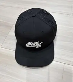 NIKE SB ブラックキャップのサムネイル