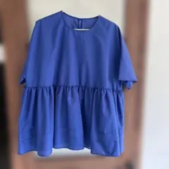 青いコットンフレア半袖トップスのサムネイル