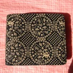 甲州印伝の二つ折り財布 印傳屋　茶色＆ベージュ 9.5×11.5×2　ほぼ新品