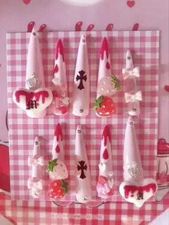 ❤︎現品❤︎ 地雷系 量産型 ネイルチップ 平成女児 ゴテゴテ いちご 女児ネイル