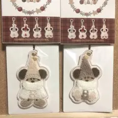 ディズニー クリスマス 2025リルリンリン キーチェーン 白ベージュ　ブラウン