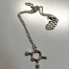 シルバー 分子構造 ペンダント　ネックレス　サイエンス