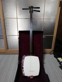 三味線 本体とケース付き、バチ収納ケース付き 津軽三味線 本体 バチ ケース付き - メルカリ