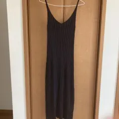 美品JEANASISブラックリブ編みキャミワンピース