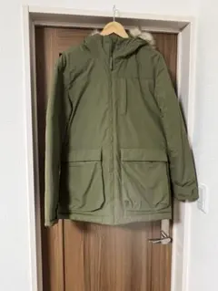 adidas オリーブグリーン ファー付きダウンジャケット