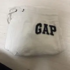 GAP ホワイト ショートパンツ