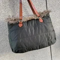 BURBERRY ブルーレーベル リアルファー付き ナイロンバッグ 持ち手レザー