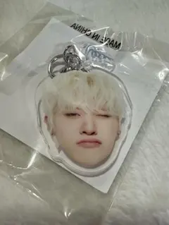 TREASURE 顔アクキー　ジョンファン