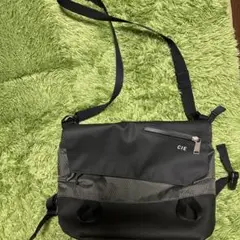 CIE ショルダーバッグ 黒