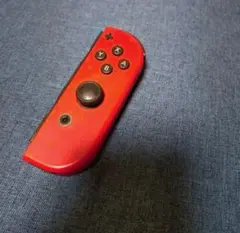 ニンテンドースイッチジョイコン右レッド本体