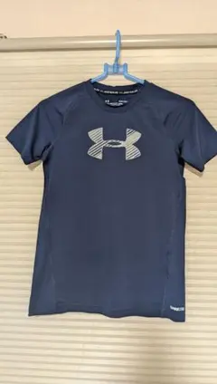 Under Armour ネイビー アンダーシャツ YLG
