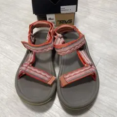 着用1回のみ！Teva ハリケーンサイズ5 22cm ストラップサンダル