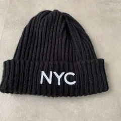 NYCロゴ入り黒ニット帽