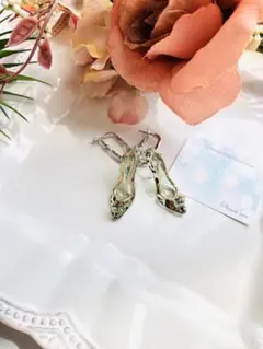 NO.456 ピアス　イヤリング　チャーム　ハイヒールビーズ　デザインピアス
