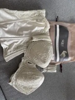 SQRE ブライダルインナーセット ブラ ウエストニッパー E70 70