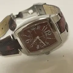 美品 シチズンXC レザーアナログ時計 角型ケース レッド - メルカリ