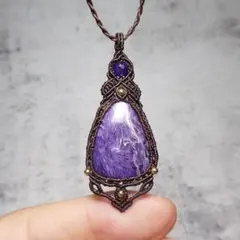 チャロアイトのマクラメネックレス