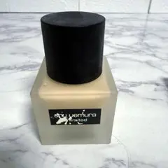 shu uemura アンリミテッドラスティングフルイド774 ファンデーションのサムネイル