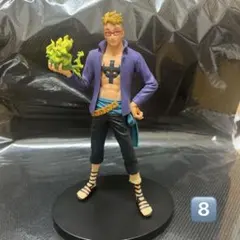 ワンピース　フィギュア　マルコ